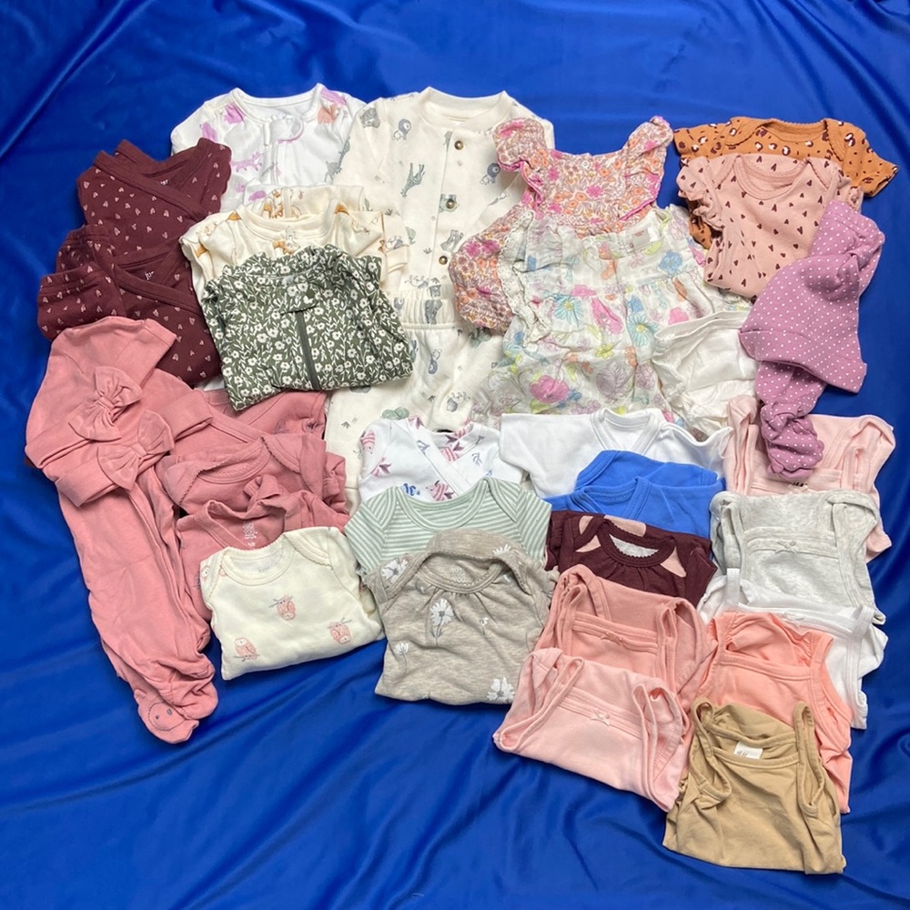 ***SOLD*** Newborn baby clothes bundle